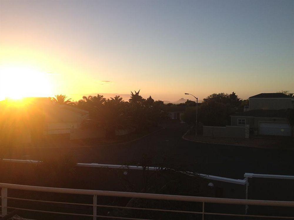 Colors Of Cape Town Lodge Bagian luar foto