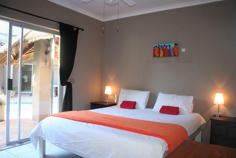Colors Of Cape Town Lodge Bagian luar foto