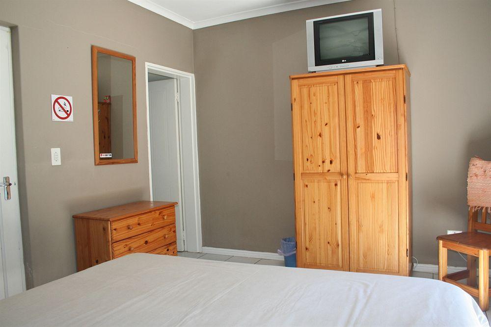 Colors Of Cape Town Lodge Bagian luar foto