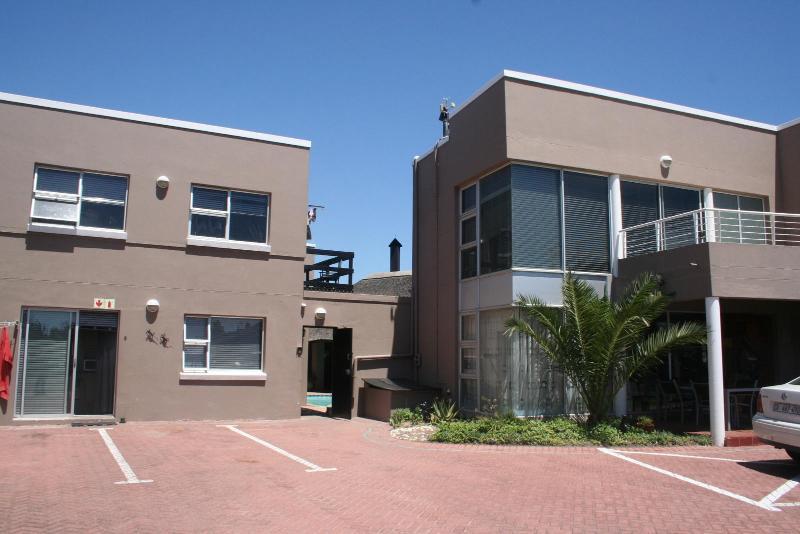 Colors Of Cape Town Lodge Bagian luar foto